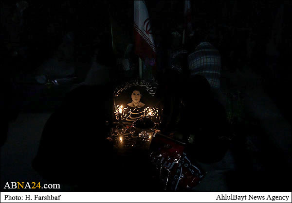 گزارش تصویری/ تحویل سال نو در جوار مزار شهدای مدافع حرم در بهشت رضا(ع)